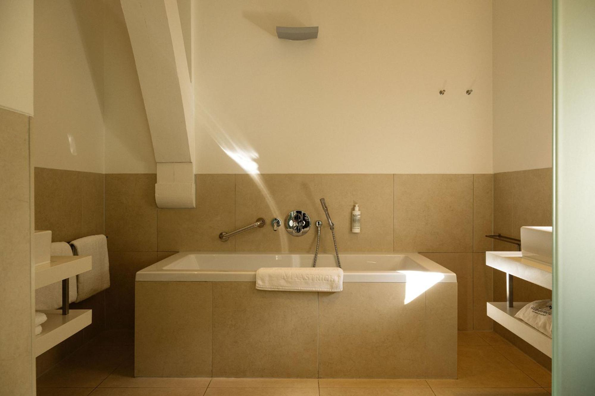 Hotel Kruisherenhotel - Oostwegel Collection, Member Of Design 5*